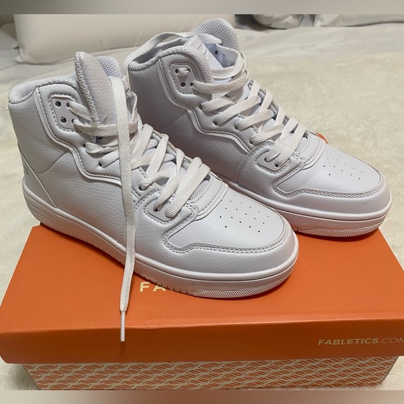 Awesome Fabletics bundle !!! Excellent condition! - Picture 8 of 13